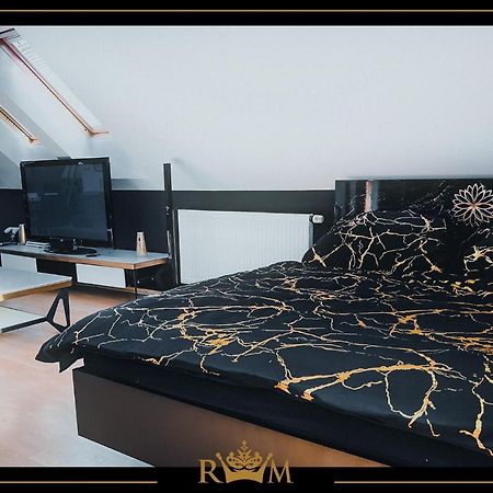 Rm Luxury Apartment In Prague • 6 People • Free Parking • Pets Luaran gambar