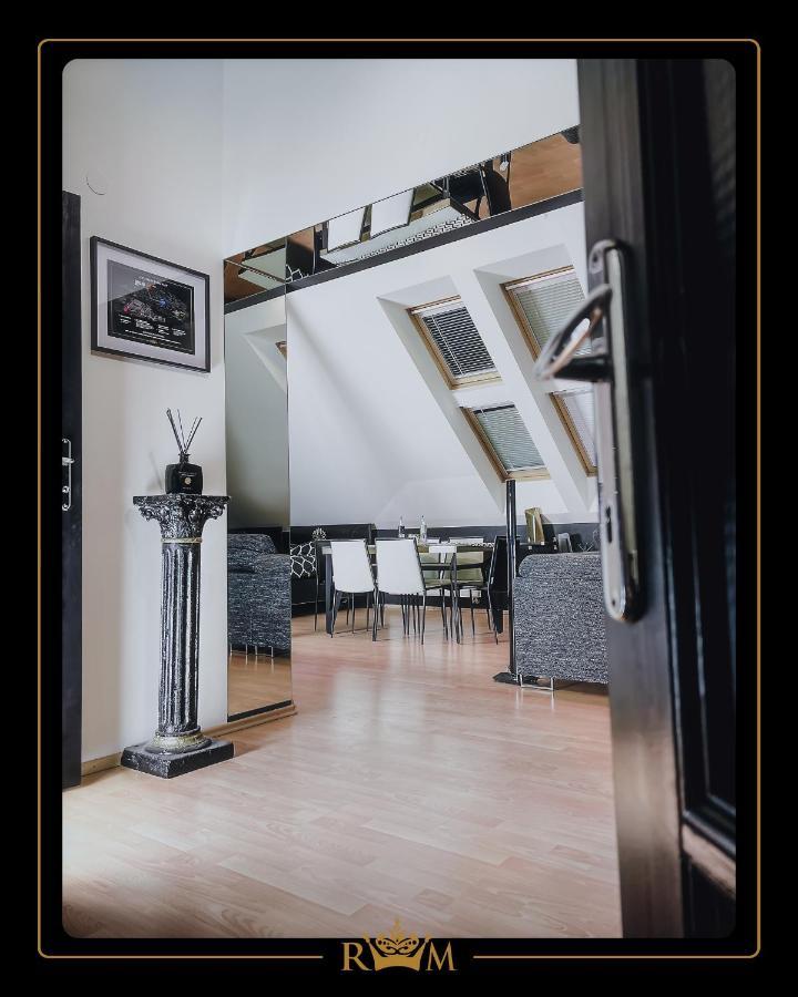 Rm Luxury Apartment In Prague • 6 People • Free Parking • Pets Luaran gambar